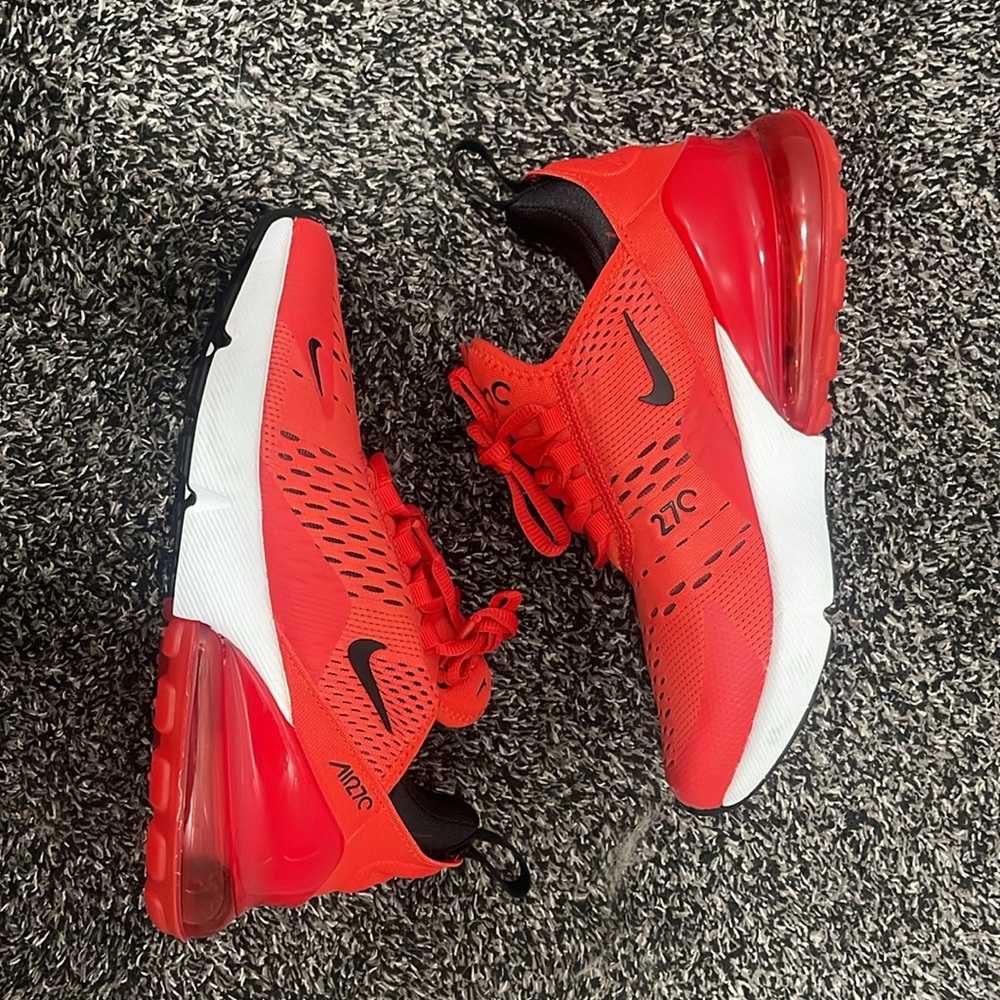 Nike Air Max 270 Red Size 4